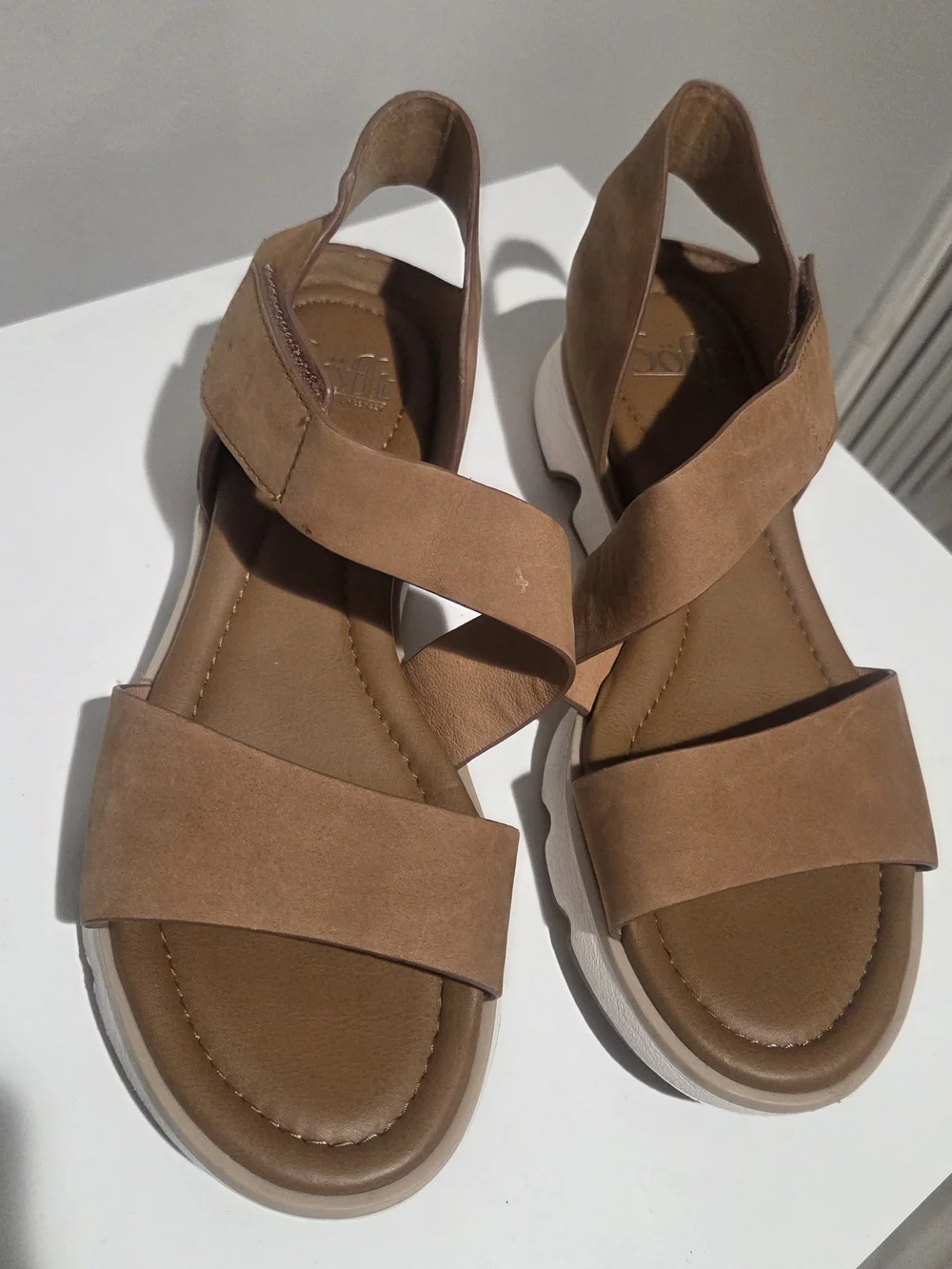 Sofft Khell Leather Wedge Sandal Tan Luggage Size 8.5M (Fits 8) - Excellent Cond
